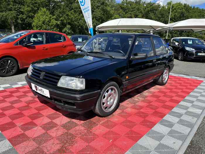 PEUGEOT 309 GTI 1