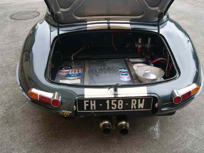 1963 Jaguar E-Type Voiture de compétition semi-légère 4