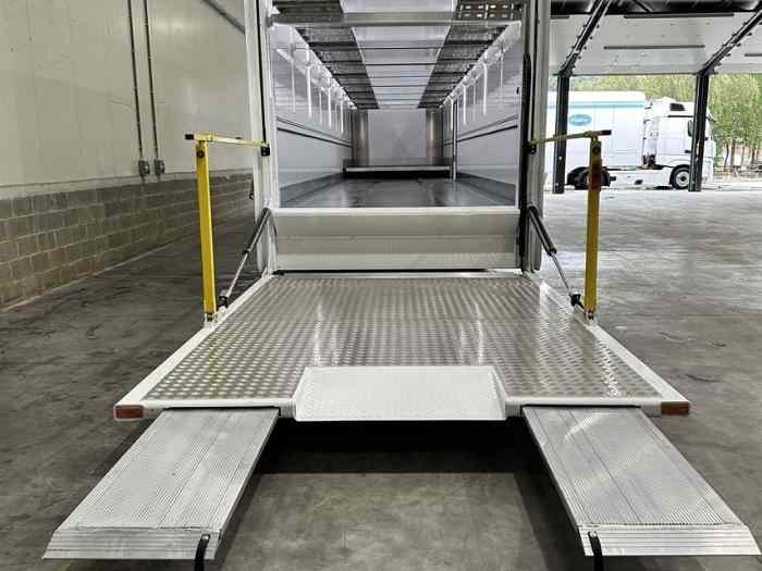 Miele M2 Racing trailer for 4 Cars + Wall Off PK14 5