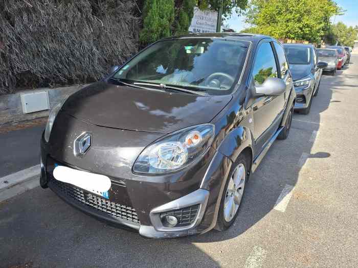 Twingo 2 RS 2008 POUR PIECES OU ENTIERE 1