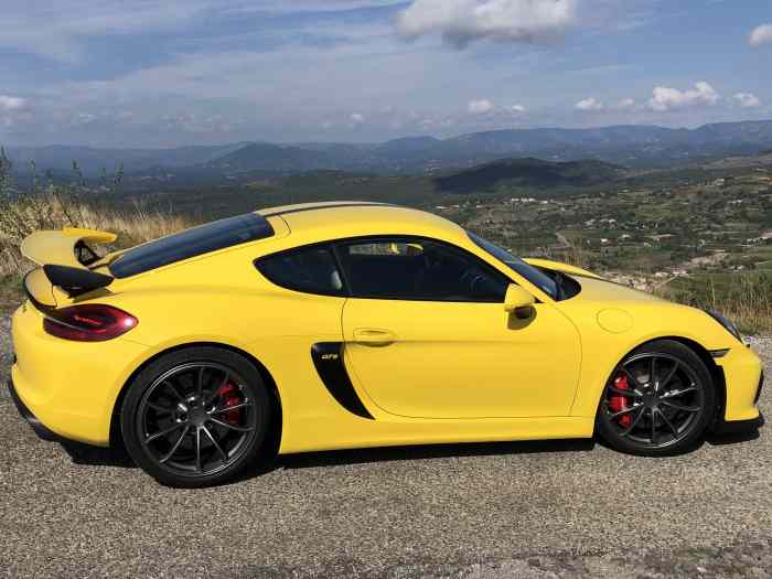 CAYMAN GT4 1