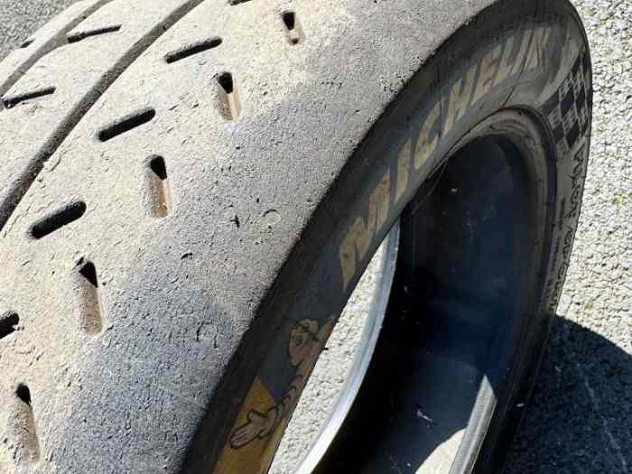 P01 PNEUS MICHELIN 19/60 - 16 3