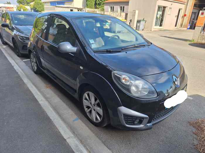 Twingo 2 RS 2008 POUR PIECES OU ENTIER...