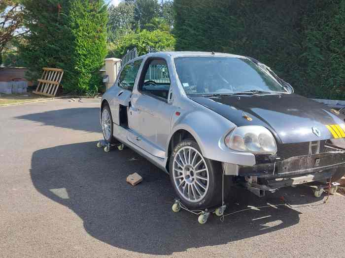 caisse clio V6