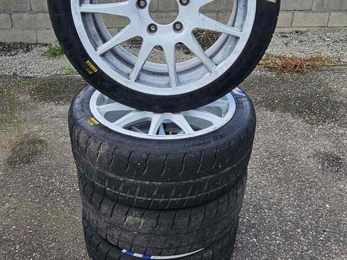 Lot Pneus Michelin & Pirelli 