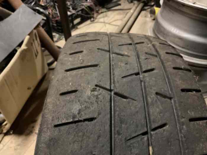 Pneus HANKOOK Z205 17/56/14 2