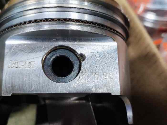 Piston FORGE IAPLE Ø76 TU 8 soupapes 1