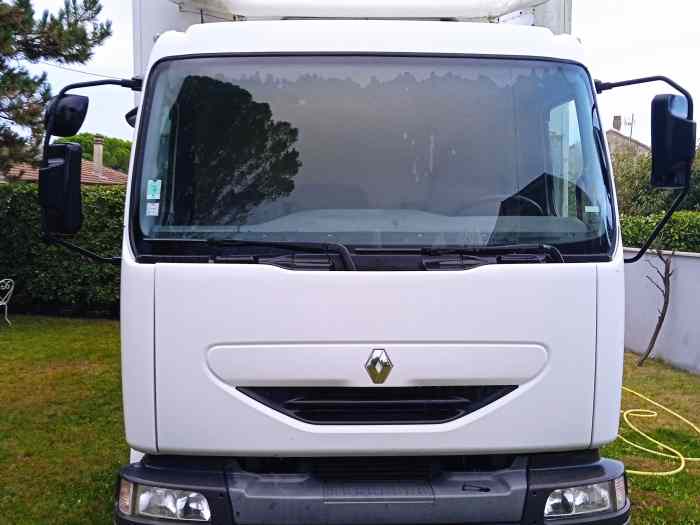 RENAULT MIDLUM 270 dci 1