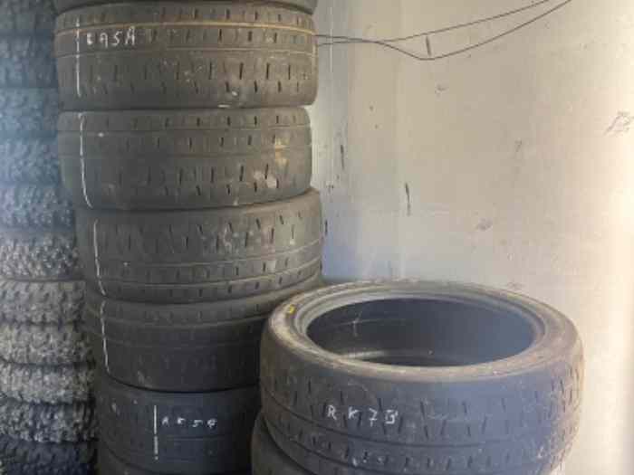 Lot pneus michelin et pirelli rallye 18 pouces 2