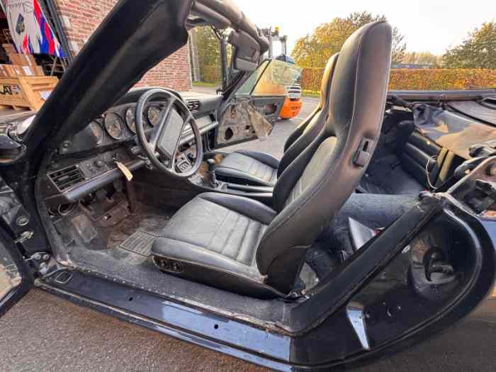 Porsche 964 3.6 Carrera 4 Cabriolet de 1990 2