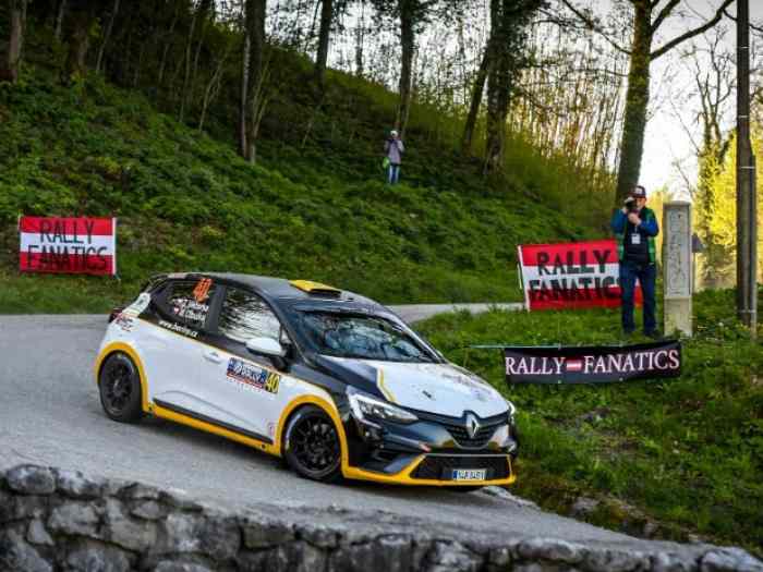 Renault Clio Rally5 0