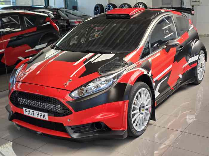 Ford Fiesta R5 Evo2 / FIA GOLD PASS / ...