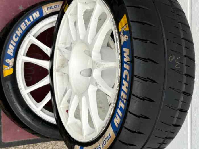 2 * Michelin H30 NEUFS 20/65-18 3