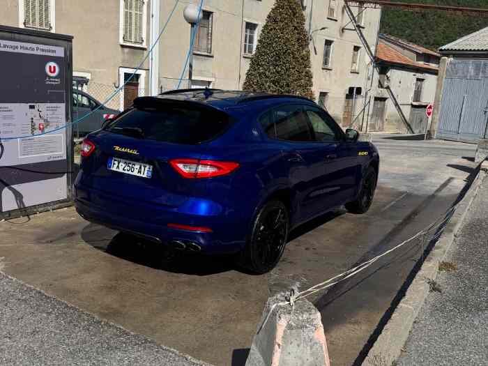 REPRISE VOITURE DE RALLYE MASERATI LEVANTE S 430CV 3