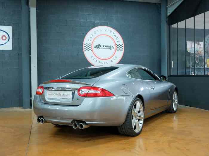 Jaguar XKR - 2010 2