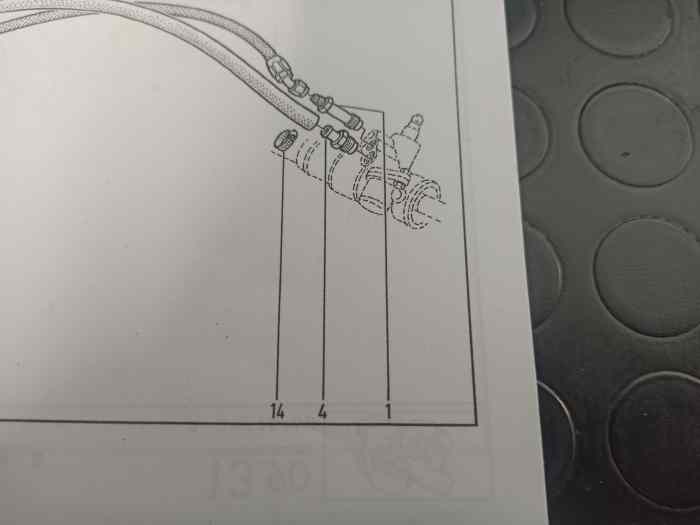 Raccord de direction assistée ( Renault) 3