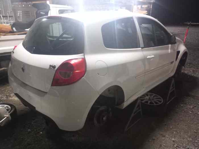 Clio R3 Max 1