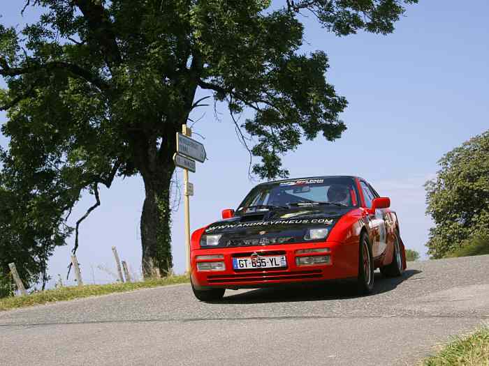 Porsche 944 turbo Groupe B reprise ech.. 3