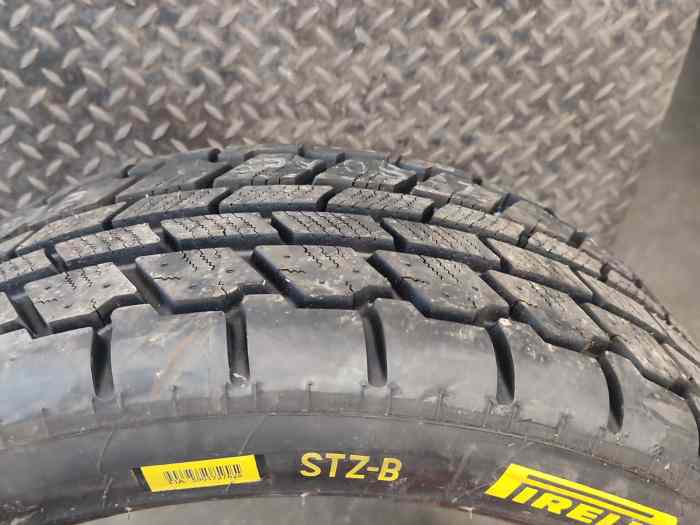 Pneus contact Pirelli 18 1