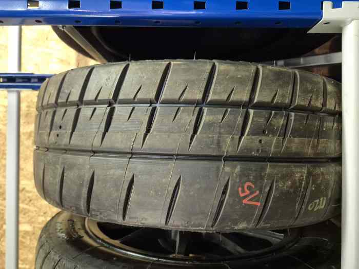 Pneumatiques Michelin 16