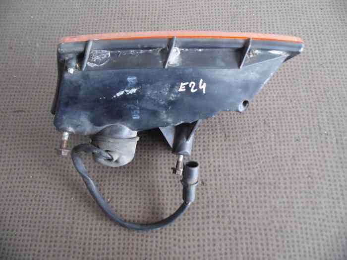 CLIGNOTANT DROIT 63131372366 BMW SERIE 6 E24 5