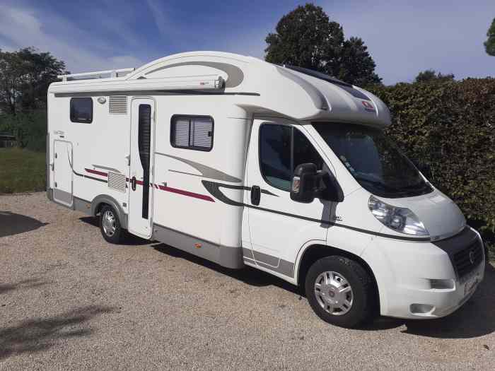 CAMPING-CAR MATRIX M 670SC