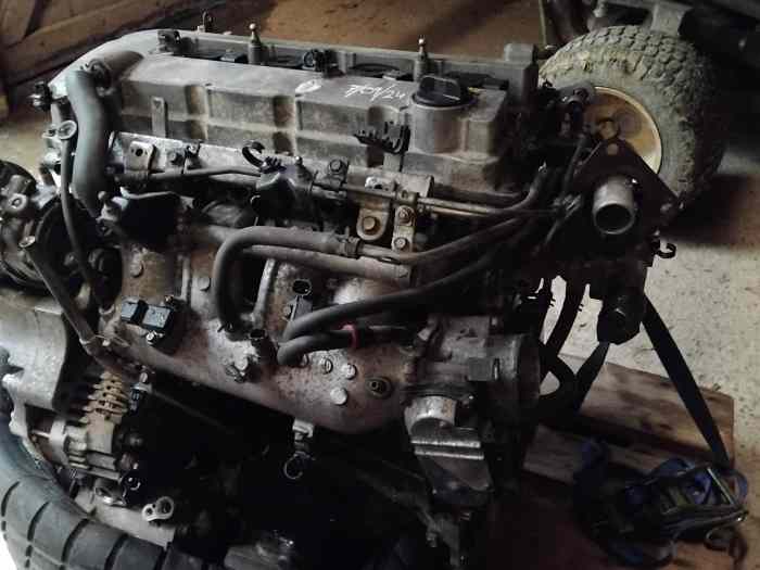 MOTEUR 4BT11 2