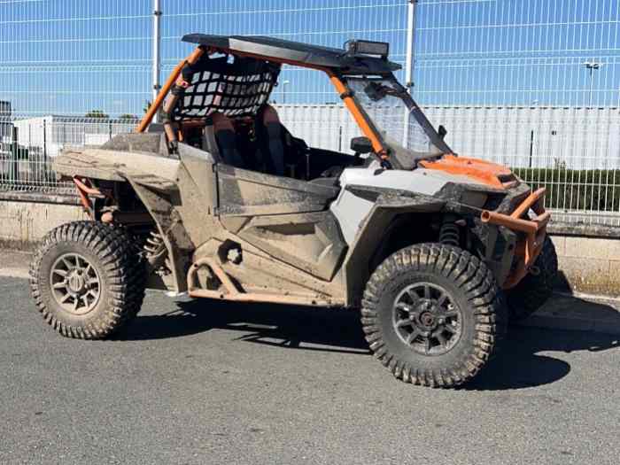 Buggy Polaris rzr 1000 turbo 1