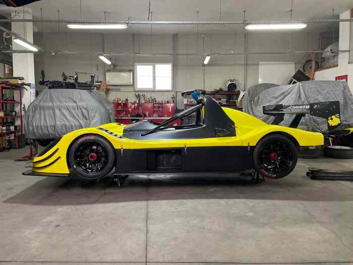 Radical SR8 4