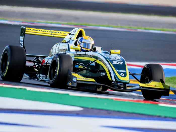 Formula Renault 2.0 FR2000 Tatuus