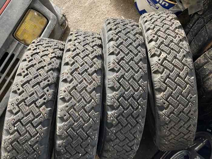 Pneus clouts MICHELIN NF 50 en 13 pouc...