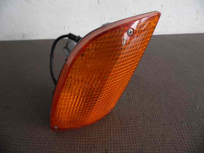 CLIGNOTANT DROIT 63131372366 BMW SERIE...