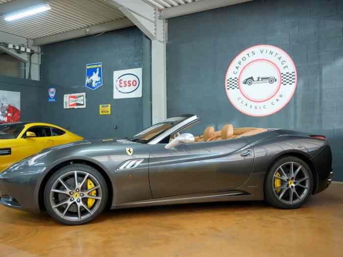 Ferrari California - 2010 1