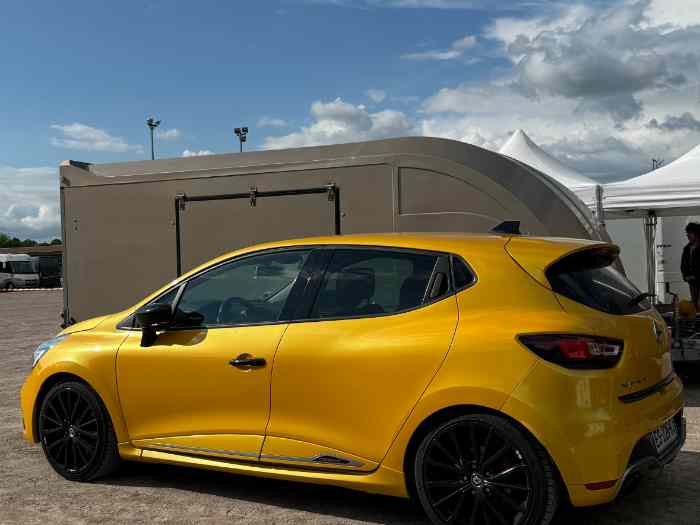 Clio 4 rs trophy phase 2