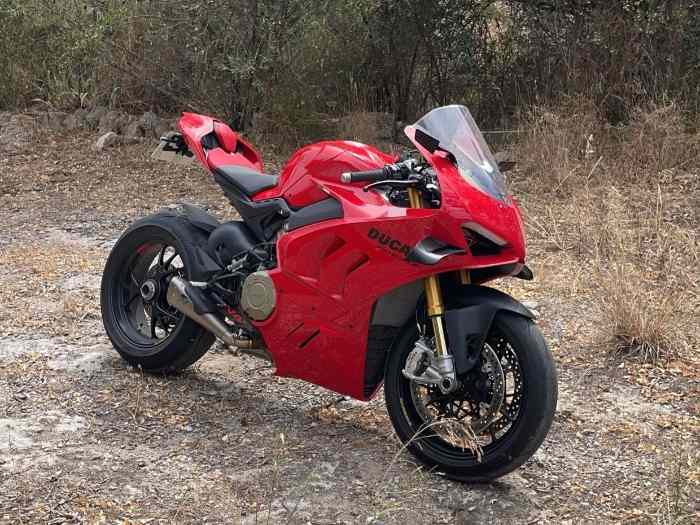 Ducati panigale v4s