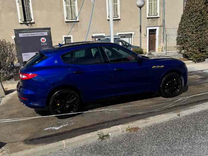 REPRISE VOITURE DE RALLYE MASERATI LEVANTE S 430CV 2