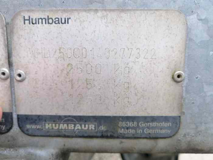 Remorque porte voiture fermée humbaur 5