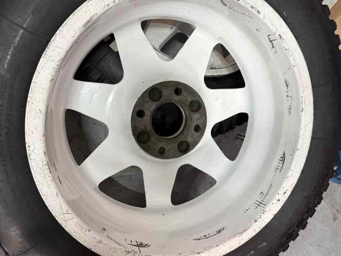 ROUES NEIGE 16P cloutage Trophée Andros 1