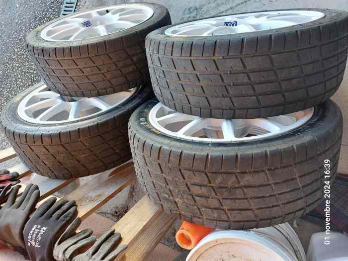 Pneus Michelin pluie 17 pouces