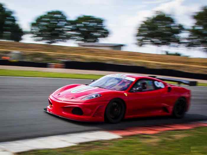 Vends Ferrari 430 Challenge 2