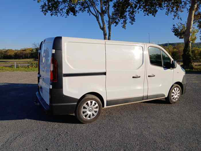 Nissan nv300 2l dci 120cv 5