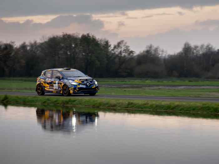 Renault Clio R3T No. 120 (Danish Champion 2024 RC4) 5