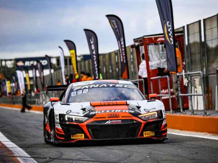 Audi R8 LMS GT3 EVO II 2022 Ex WRT #32 2