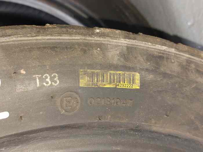 Hankook z215 16p 2