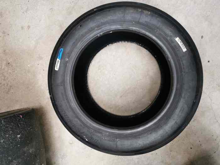 Pneus GoodYear Slicks 1