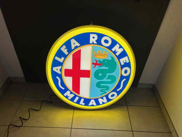 Alfa Romeo Milano dealer sign 1