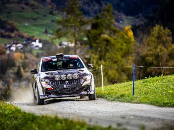 A SAISIR! PEUGEOT 208 RALLY4 ETAT NEUF 3