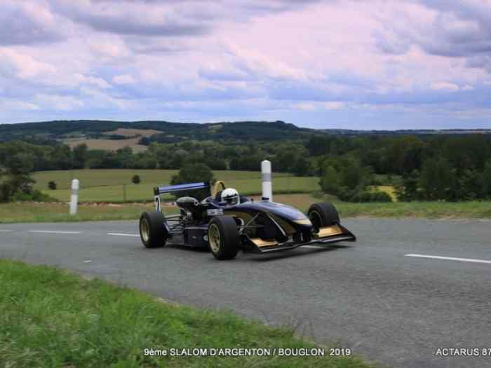 DALLARA F300 OPEL SPIESS 2