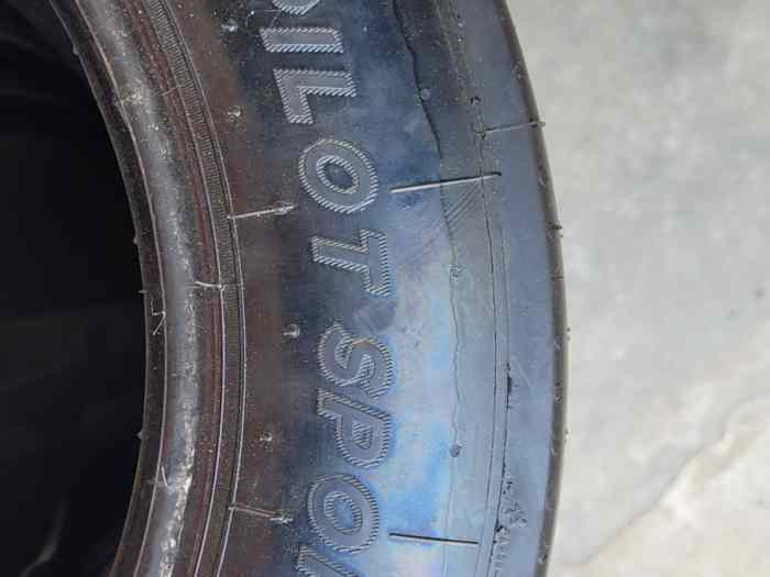 4 pneus neuf Michelin pilot sport 20/5...