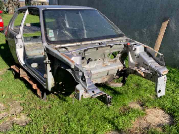 Caisse Saxo VTS accidenté